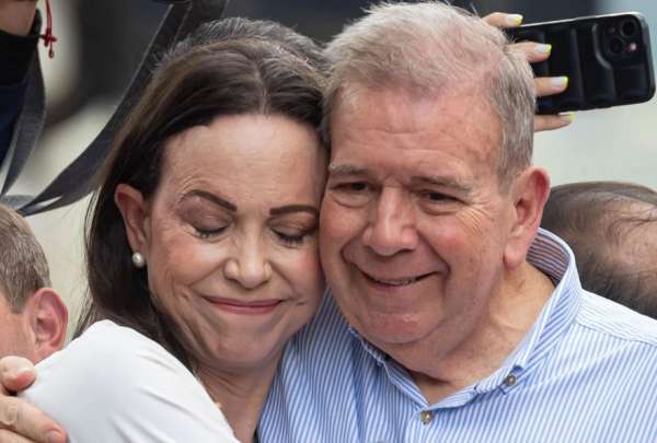 Mar&iacute;a Corina Machado y Edmundo Gonz&aacute;lez ganaron el premio S&aacute;jarov de la UE
