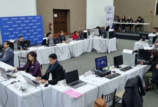 CNE avanza con la impresi&oacute;n de las papeletas para CPCCS, autoridades seccionales y refer&eacute;ndum. 