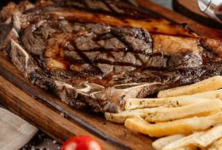 Due&ntilde;o de restaurante de parrillas en Buenos Aires responde a vegano que lo calific&oacute; con 1 estrella