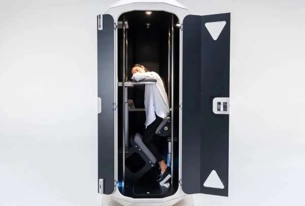 &lsquo;Giraffenap&rsquo; es la cabina que permite a trabajadores tomar una siesta