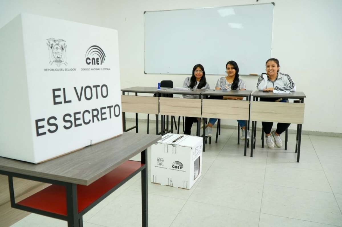 Los recintos electorales cerraron a las 17:00 para el conteo de votos.