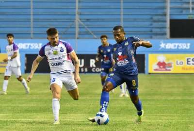 Delf&iacute;n venci&oacute; por la m&iacute;nima diferencia a Gualaceo