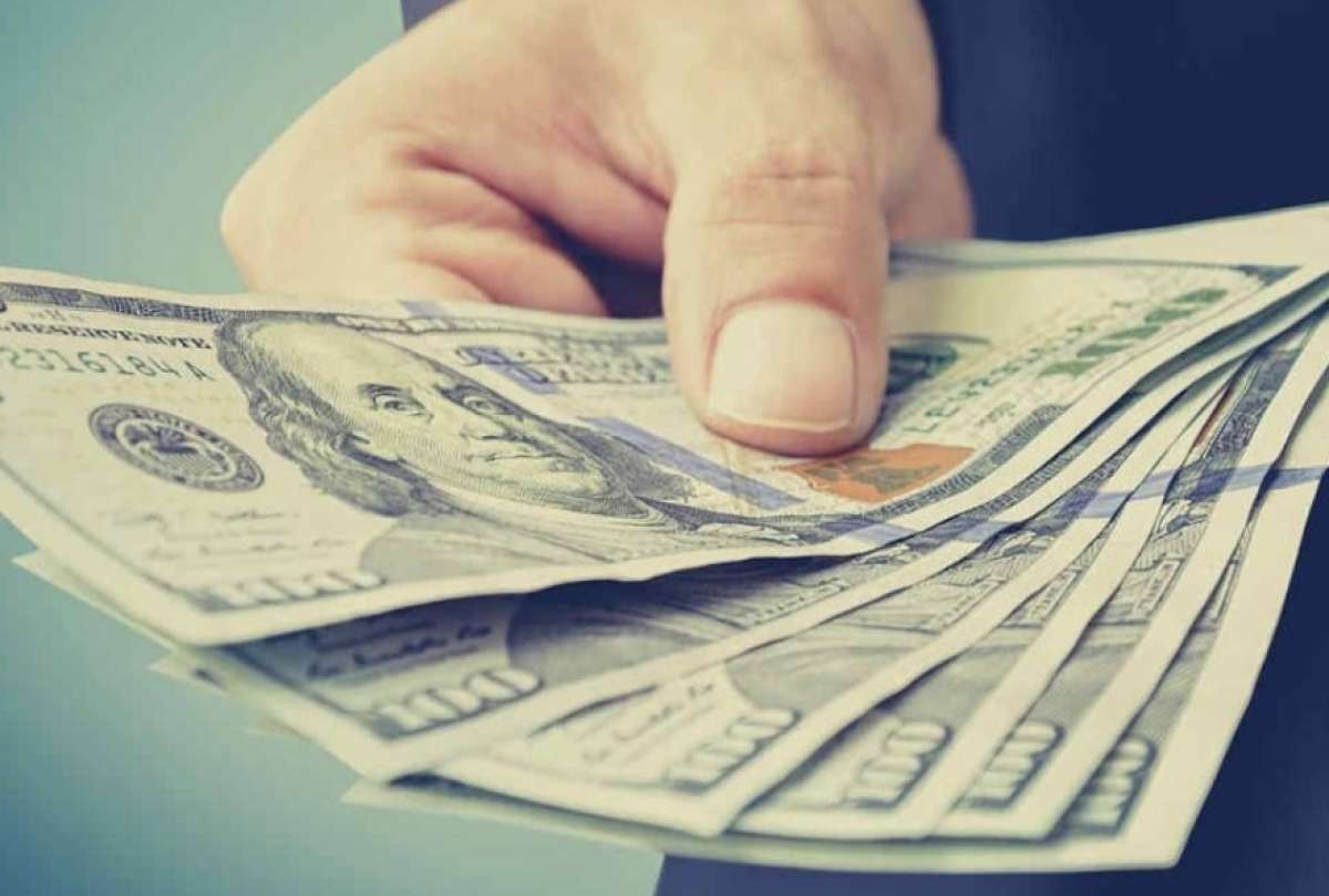 Francisco Rafael Sagasti Hochhausler es ingeniero industrial, investigador y autor peruano. 