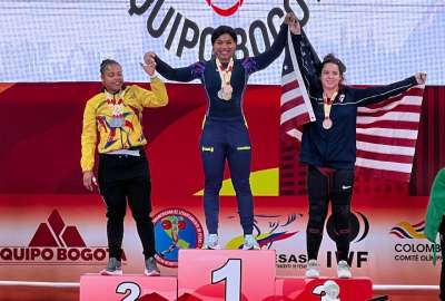 Angie Dajomes celebr&oacute; haber impuesto un nuevo r&eacute;cord panamericano