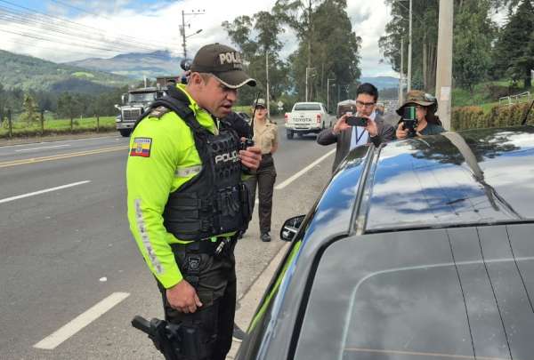 Este lunes 12 de mayo, la Polic&iacute;a Nacional se har&aacute; cargo del control en 25 v&iacute;as de Ecuador.&nbsp;
