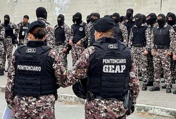 Presos retuvieron a agentes penitenciarios este 1 de noviembre del 2023.