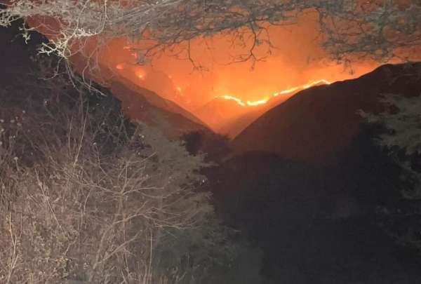 Mientras el incendio en Quilanga contin&uacute;a. El COE cantonal ratifica la prohibici&oacute;n absoluta de todo tipo de quemas dentro del cant&oacute;n Loja.