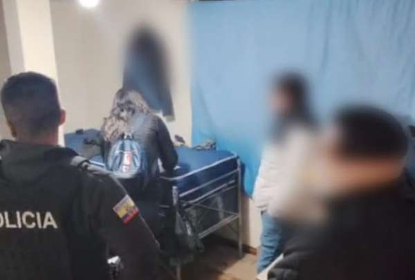 La madrugada de este mi&eacute;rcoles varios allanamientos ocurrieron en Quito. La Polic&iacute;a Nacional investiga a miembros de la instituci&oacute;n involucrados en presuntos delitos.&nbsp;