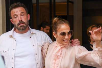 Se acabaron las sonrisas. Ben Affleck le avienta la puerta del auto a JLo