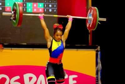 Las marcas de Jessica fueron arranque: 88 kg, envi&oacute;n: 111 kg y el Total Ol&iacute;mpico:199kg