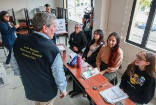 Observadores internacionales piden "paciencia" para esperar los resultados
