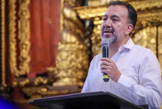 CNE capacita a recolectores de firmas para la revocatoria de Pabel Mu&ntilde;oz