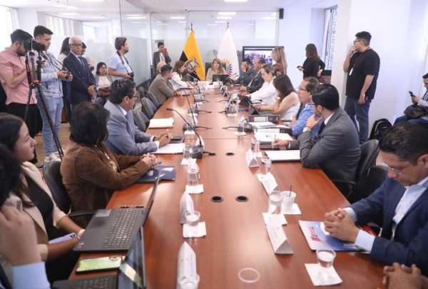 El Gobierno pide a la Asamblea agilicen el proyecto de ley para la creaci&oacute;n de la Universidad de Santo Domingo.