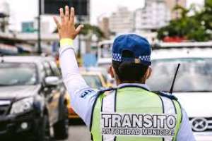  El altercado se registr&oacute; durante un operativo en el Km. 13 de la v&iacute;a Guayaquil - Daule. 