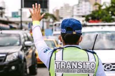  El altercado se registr&oacute; durante un operativo en el Km. 13 de la v&iacute;a Guayaquil - Daule. 