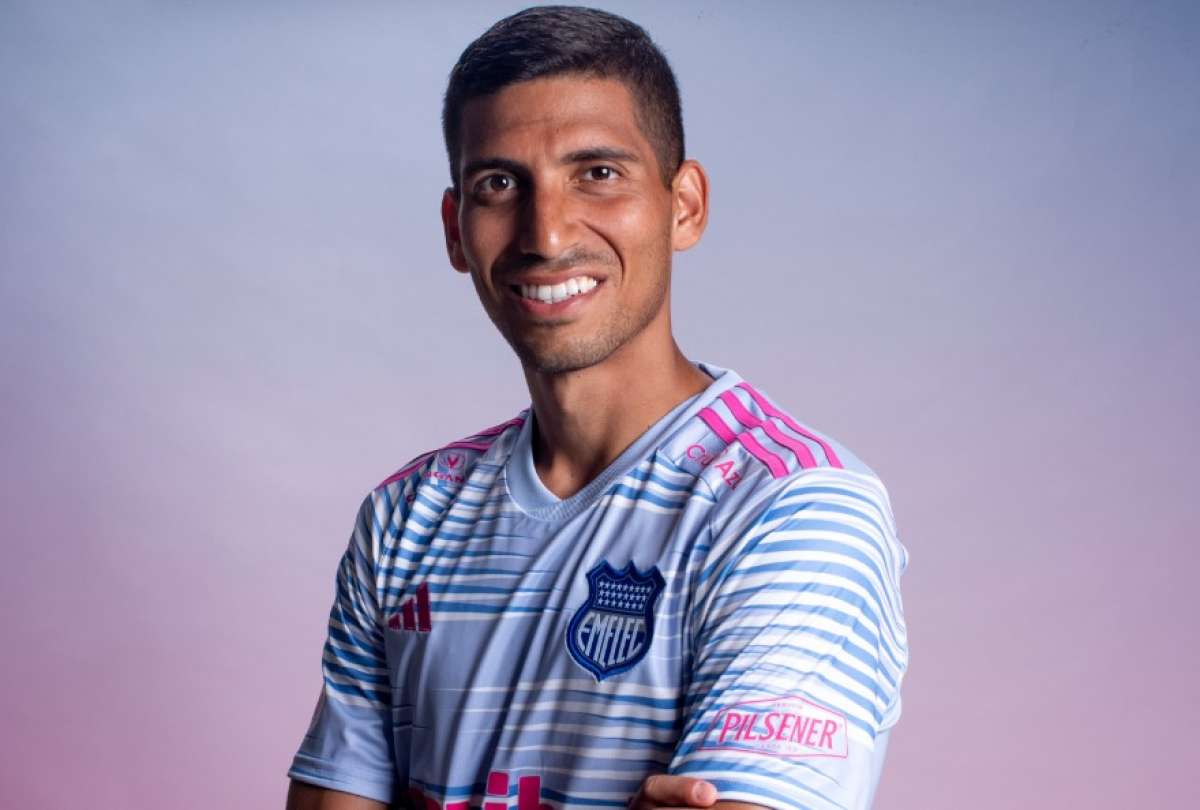 Emelec present&oacute; su camiseta alterna para 2023/2024