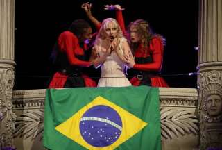 Lady Gaga rompe r&eacute;cords, se present&oacute; ante m&aacute;s de dos millones de personas en Brasil