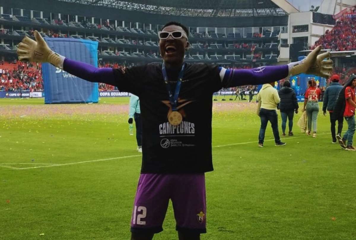 El Nacional espera rival para la Supercopa