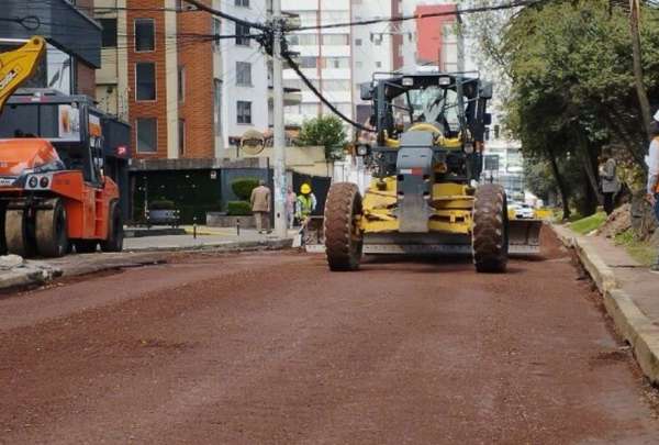 La Empresa P&uacute;blica Metropolitana de Movilidad y Obras P&uacute;blicas de Quito anunci&oacute; cierres viales en el tramo de la avenida Diego de Almagro.