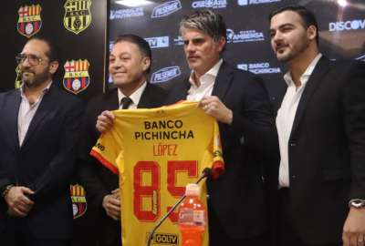 Diego L&oacute;pez dirigi&oacute; a Barcelona contra Estudiantes de La Plata en Argentina