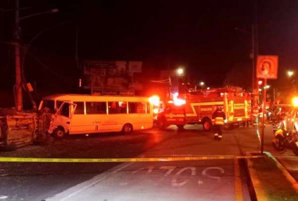 Un siniestro de tránsito se dio en el sector de Caupicho, en el sur de la urbe