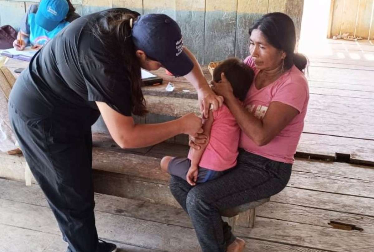 Personal médico se movilizó hacia comunidades indígenas de Taisha por una alerta epidemiológica. 