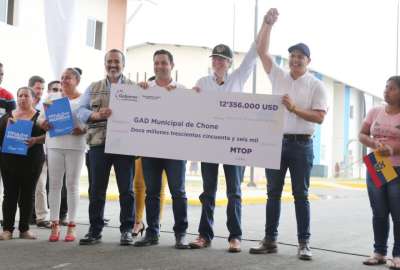 Gobierno entreg&oacute; 216 viviendas en la Urbanizaci&oacute;n El Bejuco, en Chone