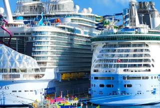 Ecuador y Royal Caribbean firman acuerdo para generar oportunidades laborales