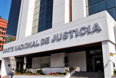 Hay mayo resguardo policial en Quito en los sitios donde trabajan jueces, fiscales y m&aacute;s.