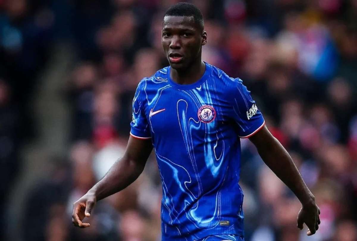 Moisés Caicedo no jugó ante el Legia