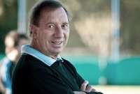 Carlos Bilardo predijo que el futuro del f&uacute;tbol estar&iacute;a en &Aacute;frica