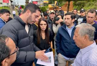 Roberto Luque: "Se aumentar&aacute; la maquinaria para restablecer la Red Vial Estatal de Loja"