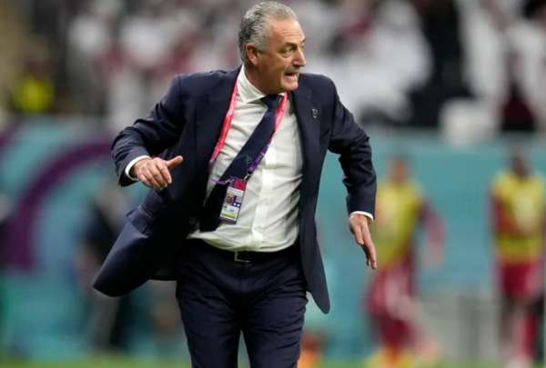 Gustavo Alfaro termin&oacute; su contrato con la Tricolor, tras la participaci&oacute;n en Qatar 2022. 