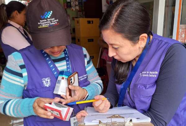 La Agencia Nacional de Regulaci&oacute;n, Control y Vigilancia Sanitaria (ARCSA) realiz&oacute; operativo en varios sectores de Quito. 