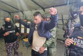 Ecuador deporta a presunto guerrillero colombiano tras su captura en Tulc&aacute;n