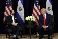 Donald Trump (der.) destacó al presidente salvadoreño Nayib Bukele.