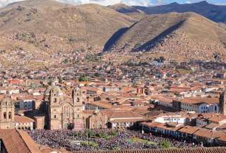 Ecuatorianos varados en Per&uacute; reciben asistencia de autoridades del Ecuador
