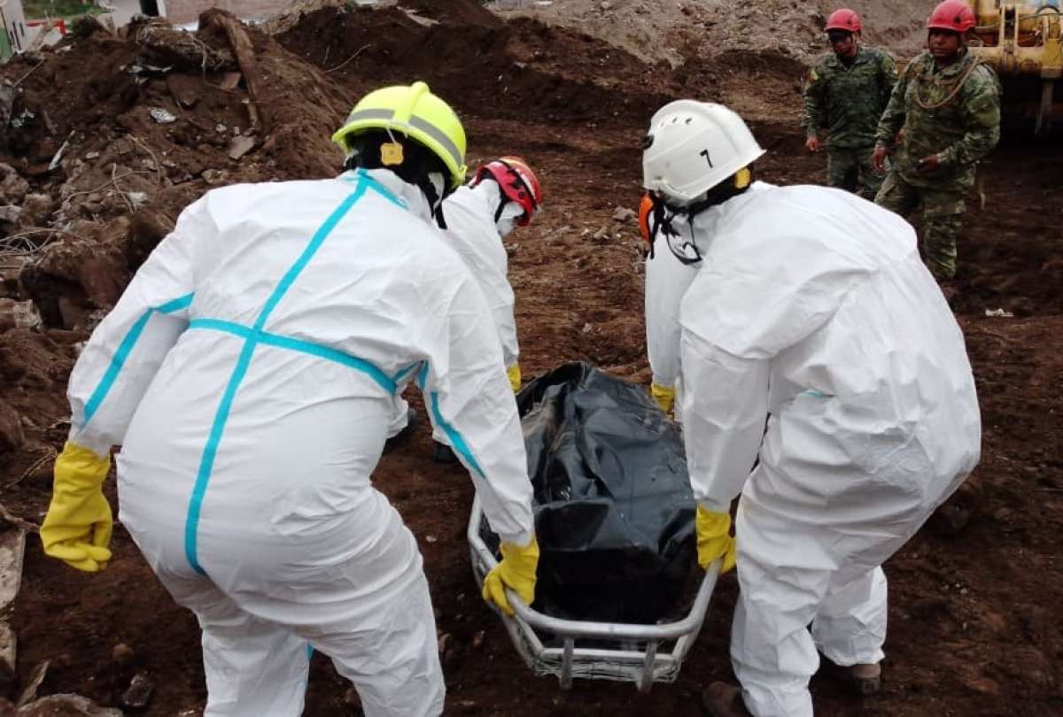 Alaus&iacute;: Hallan cuatro cuerpos m&aacute;s en la zona del deslizamiento