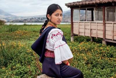 Los atuendos de las mujeres otavale&ntilde;as cuestan m&aacute;s de USD 250