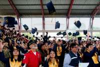 El presidente Daniel Noboa estuvo en el cierre del año escolar en Costa-Galápagos