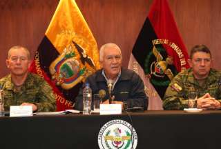 Ej&eacute;rcito ecuatoriano entrega informaci&oacute;n a las autoridades