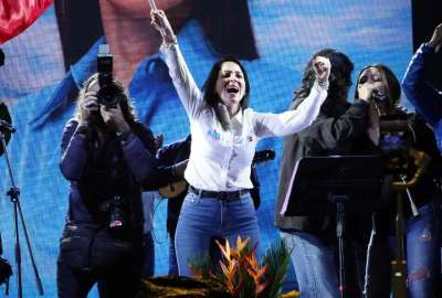 Seg&uacute;n el CNE, la candidata Luisa Gonz&aacute;lez encabeza, hasta las 21:05, el primer lugar de las votaciones presidenciales 2023. 