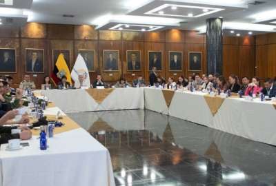 El administrador de la Asamblea se reuni&oacute; con legisladores electos. 