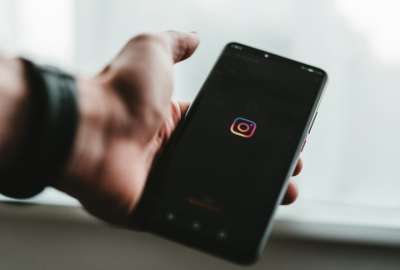 C&oacute;mo evitar que usuarios desconocidos env&iacute;en mensajes en Instagram