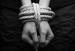 Familias de los 16 funcionarios de seguridad de M&eacute;xico secuestrados exigen su regreso