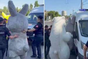 &ldquo;&iexcl;Libertad para Pok&eacute;mon!&rdquo;: protesta pol&iacute;tica en Moldavia termina con arresto de Pikachu, Labubu y un oso polar