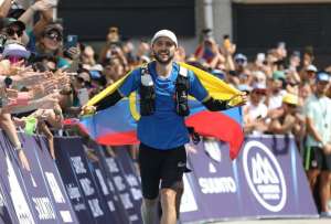 El ecuatoriano se convirti&oacute; en el primer Sudamericano en lograr podio en el Ultra Trail Mont Blanc y alcanz&oacute; el tercer lugar en la competencia de trail m&aacute;s exigente del mundo. 