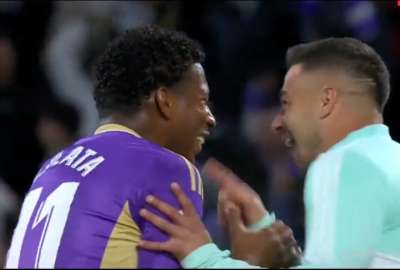 Gonzalo Plata anot&oacute; un gol en la victoria del Real Valladolid ante el barcelona