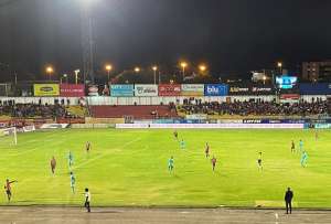 Liga de Quito tendr&aacute; que pagar 4.800 d&oacute;lares de multa por el uso de bengalas