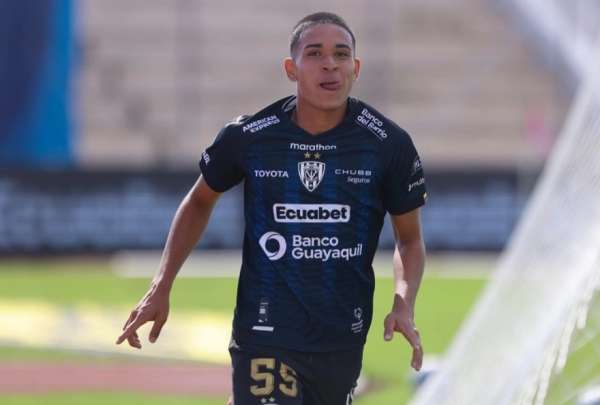 Kendry P&aacute;ez viajar&aacute; a Londres para conocer las instalaciones del Chelsea